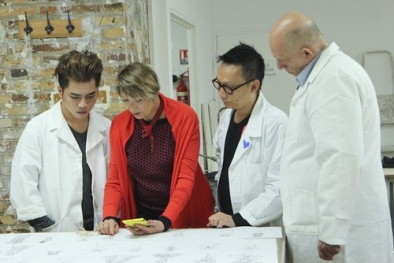 Nhà thiết kế thời trang Việt Nam đón hiệu trưởng Atelier Chardon Savard 